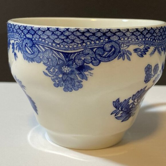 Glass tea coffee cup decorated with a blue floral pattern Johnson Bros England 1 - Picture 3 of 4